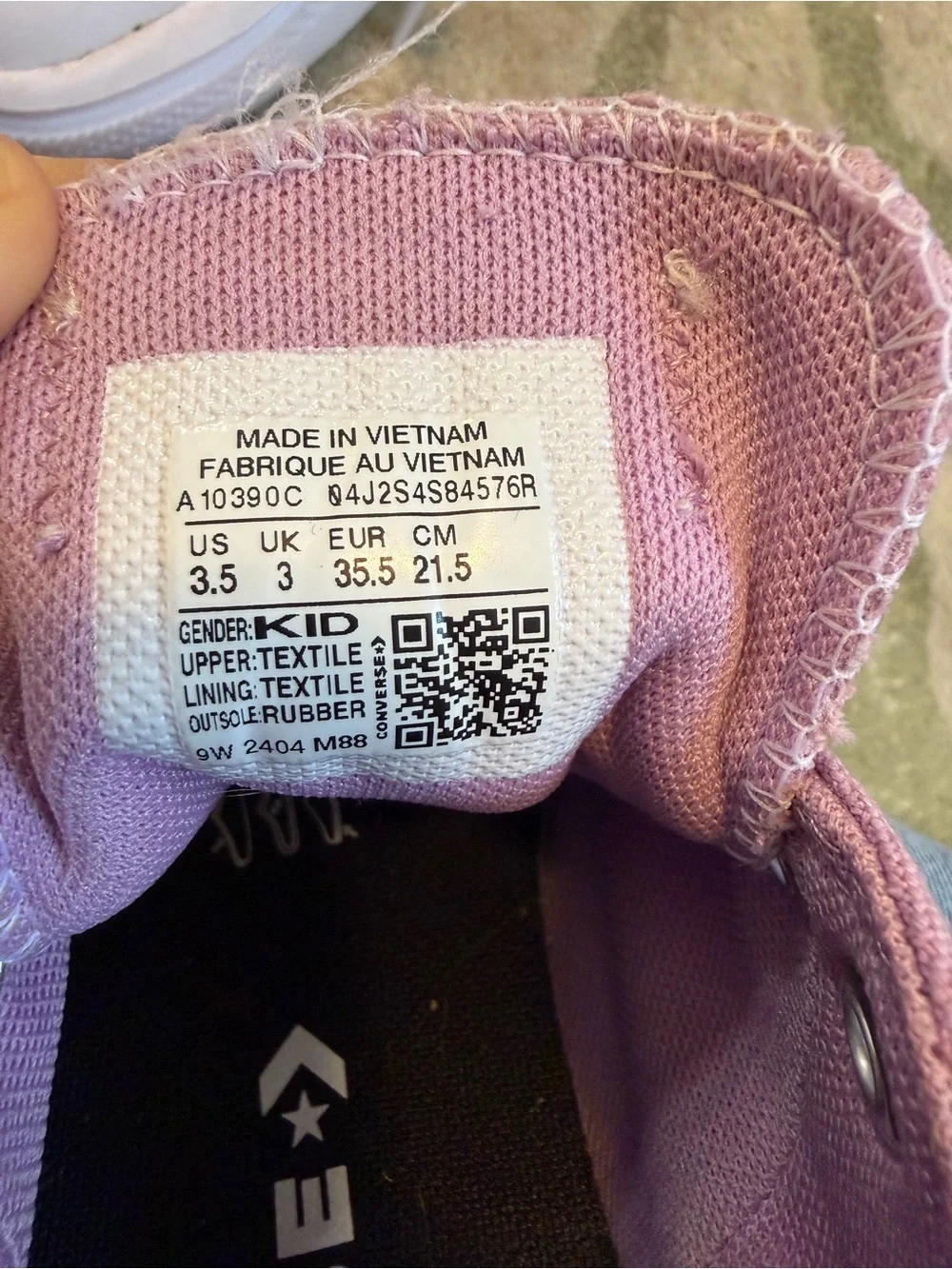 Girl’s Converse Lavender Low Top Platform Sneakers